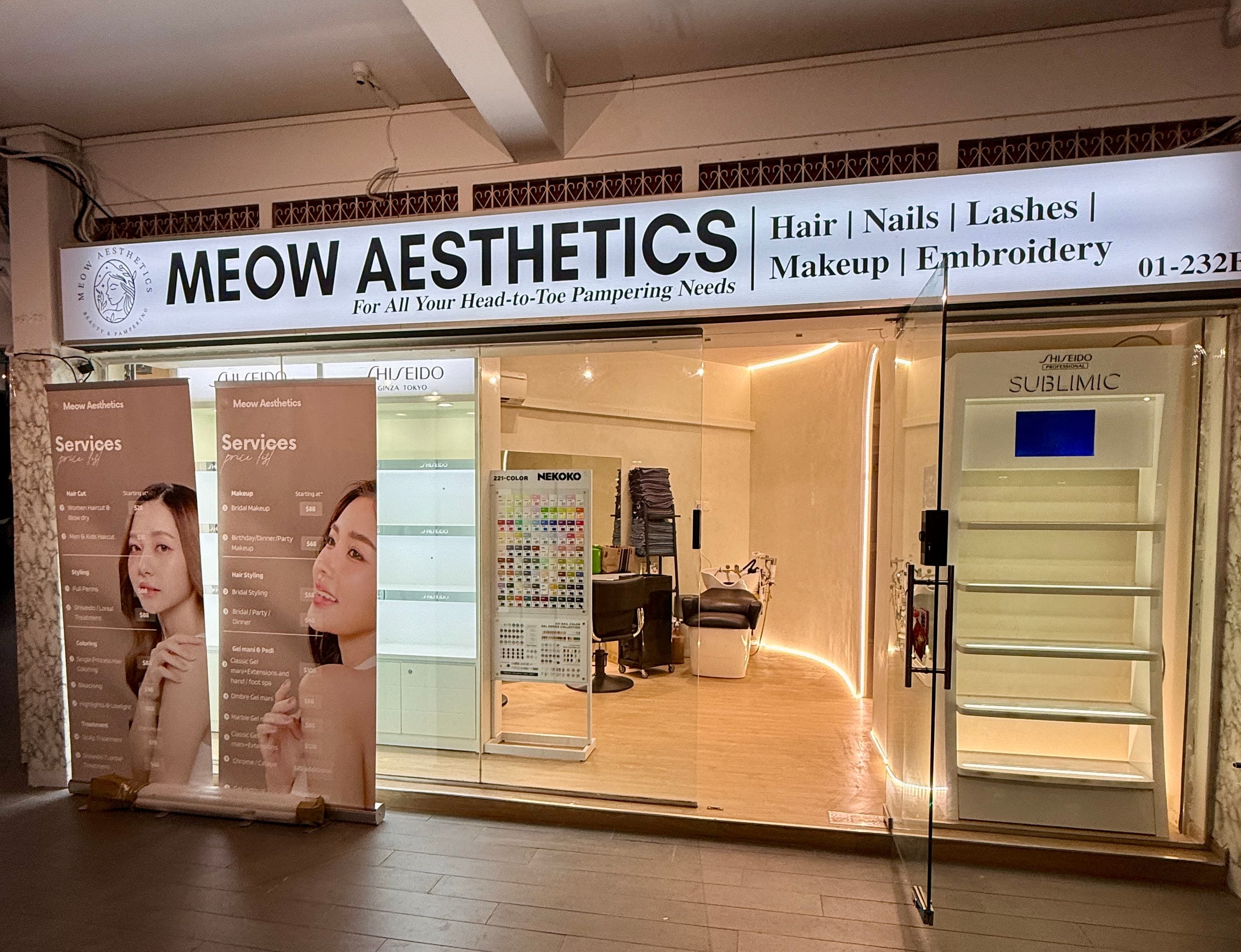 Salon interior